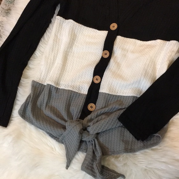 Kendall’s Striped Waffle Front Tie Top - Picture 4 of 4